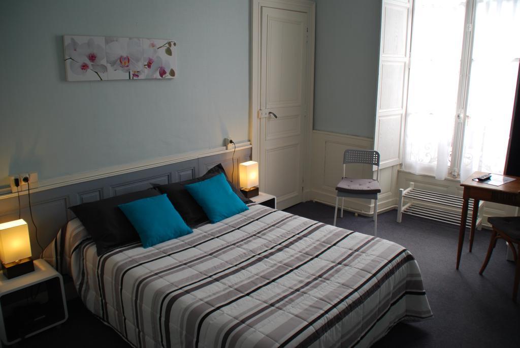 Hotel Richelieu Eaux-Bonnes Kamer foto